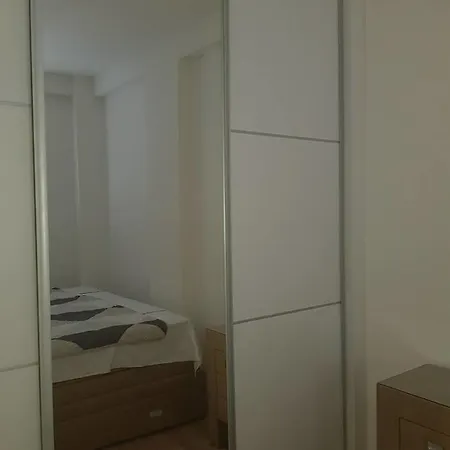 Billy 2018 Apartment