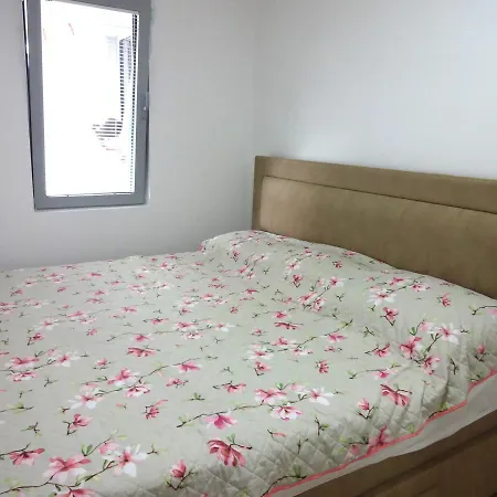 Billy 2018 Apartment *